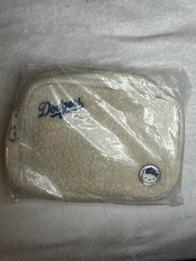 Hello Kitty 50th Anniversary Los Angeles Dodgers Sherpa
Fanny Pack New